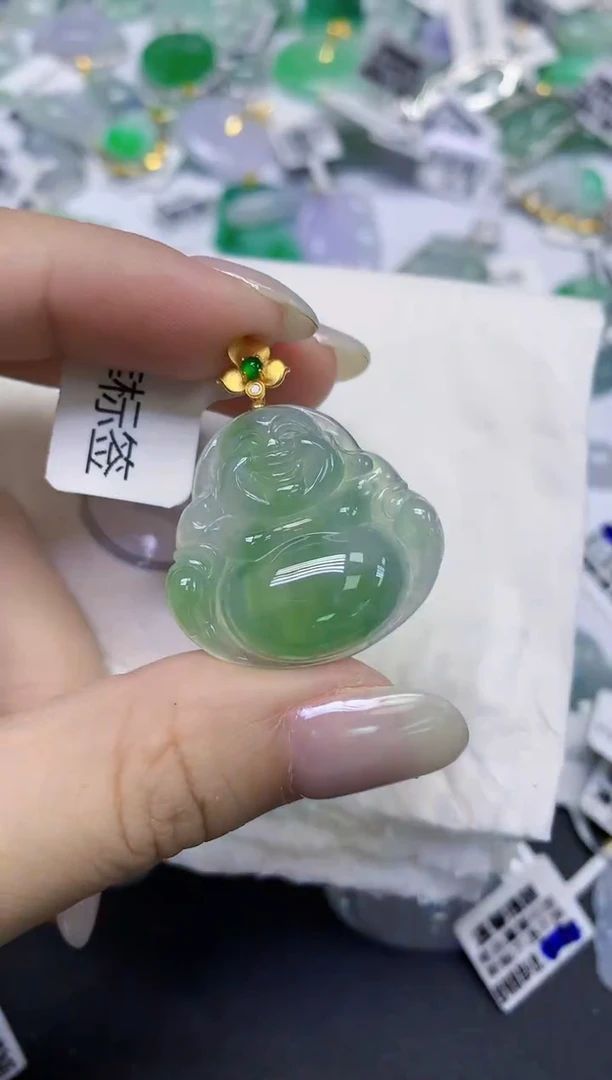 颈饰18K金镶嵌翡翠天然缅甸翡翠A货百元以上9元证书费自理