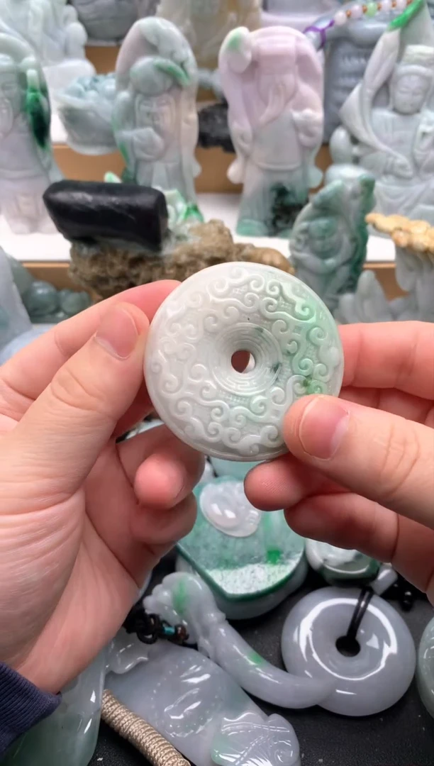 吊坠(不含链)未镶嵌翡翠1