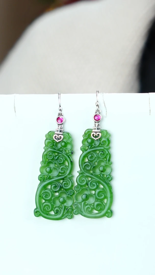 银S925镶嵌和田玉（碧玉）耳饰吉祥如意