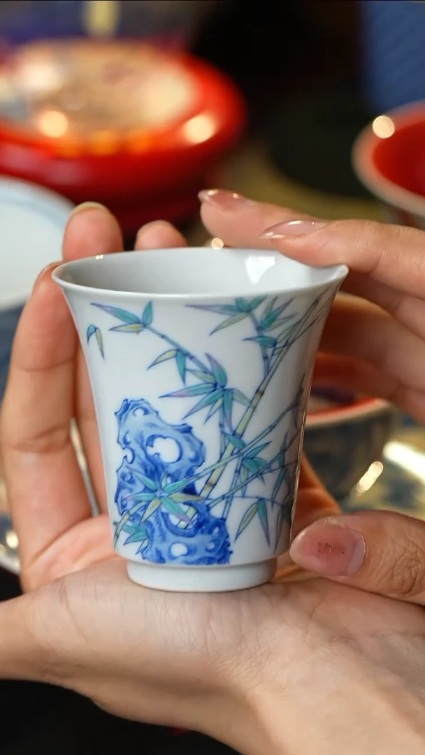 鸿钧堂青花斗彩竹子闻香杯