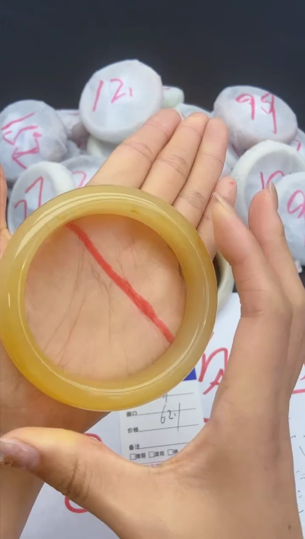 未镶嵌手镯石英质玉A39+62.1