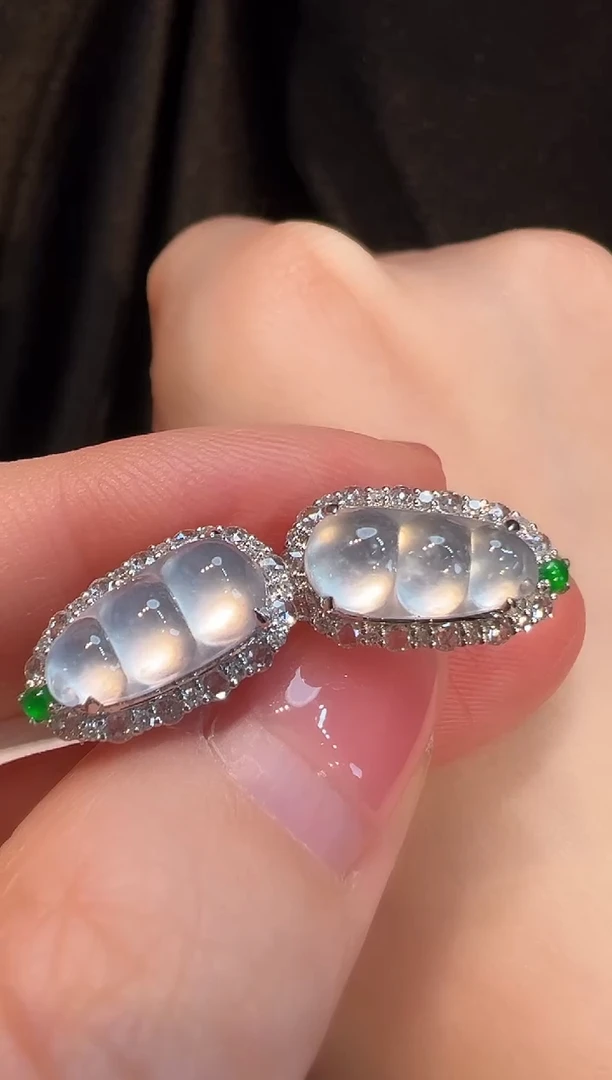 18K金镶嵌翡翠耳饰L6