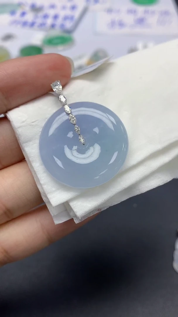 翡翠18K金镶嵌颈饰天然缅甸a货翡翠