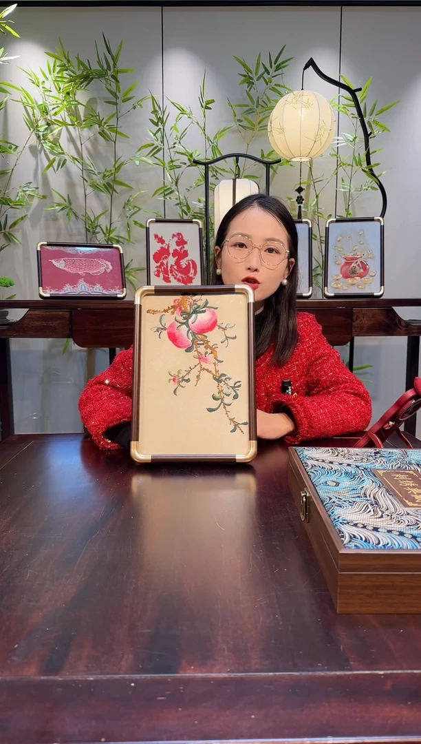布刺绣摆台，高端刺绣艺术藏品！
