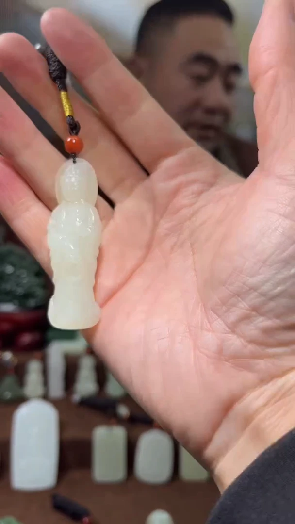 颈饰未镶嵌和田玉·