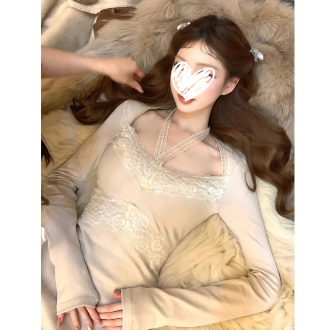 酥酥心跳 双面绒蕾丝上衣精致挂脖修身打底衫T恤