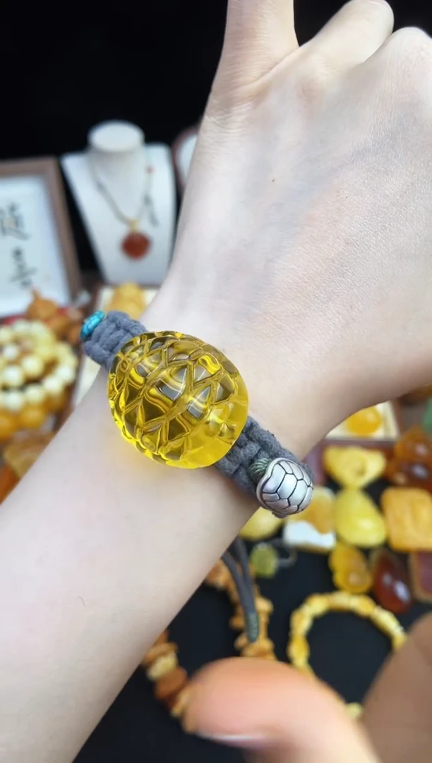 未镶嵌琥珀珠宝奇石阿*子柒月