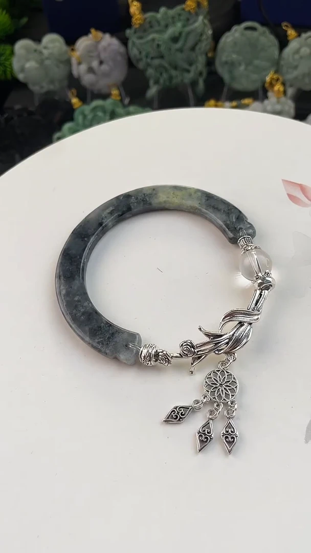 翡翠未镶嵌颈饰定制翡翠