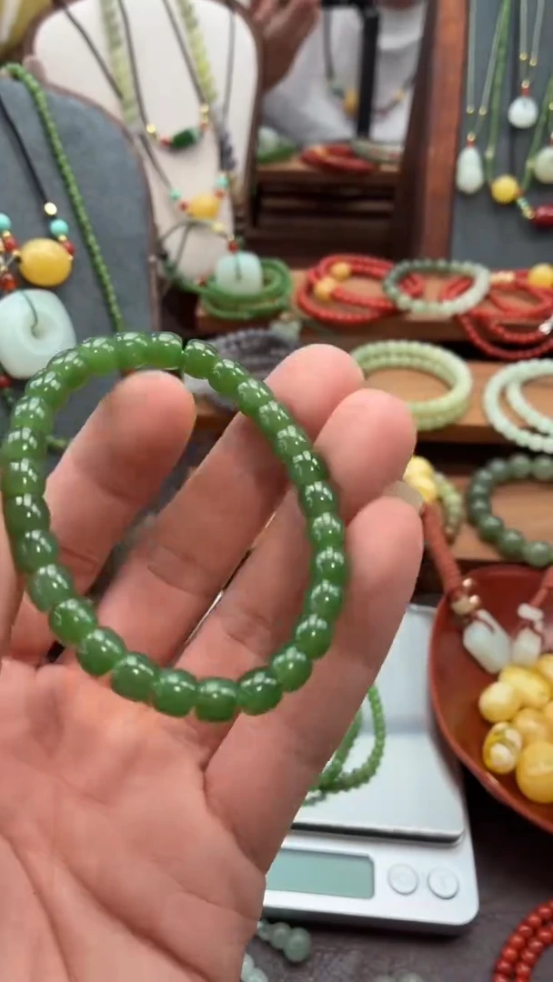 未镶嵌手链和田玉（碧玉）多样性发货任发其一