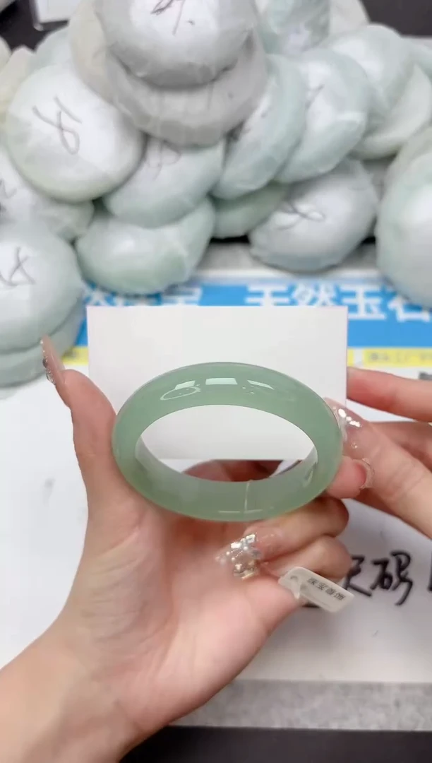 未镶嵌手镯石英质玉175-54.5