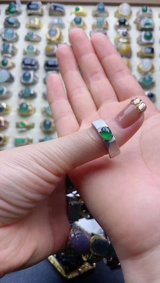 翡翠戒指未镶嵌大****懿天然翡翠男戒