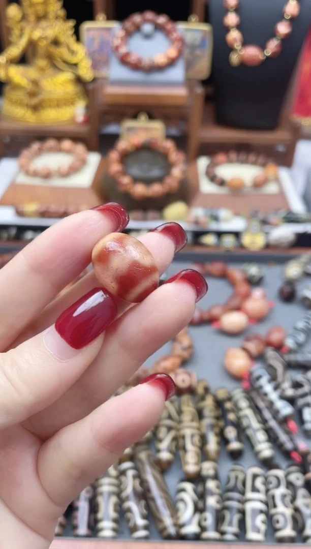 玛瑙/玉髓散珠红肉达洛贵人