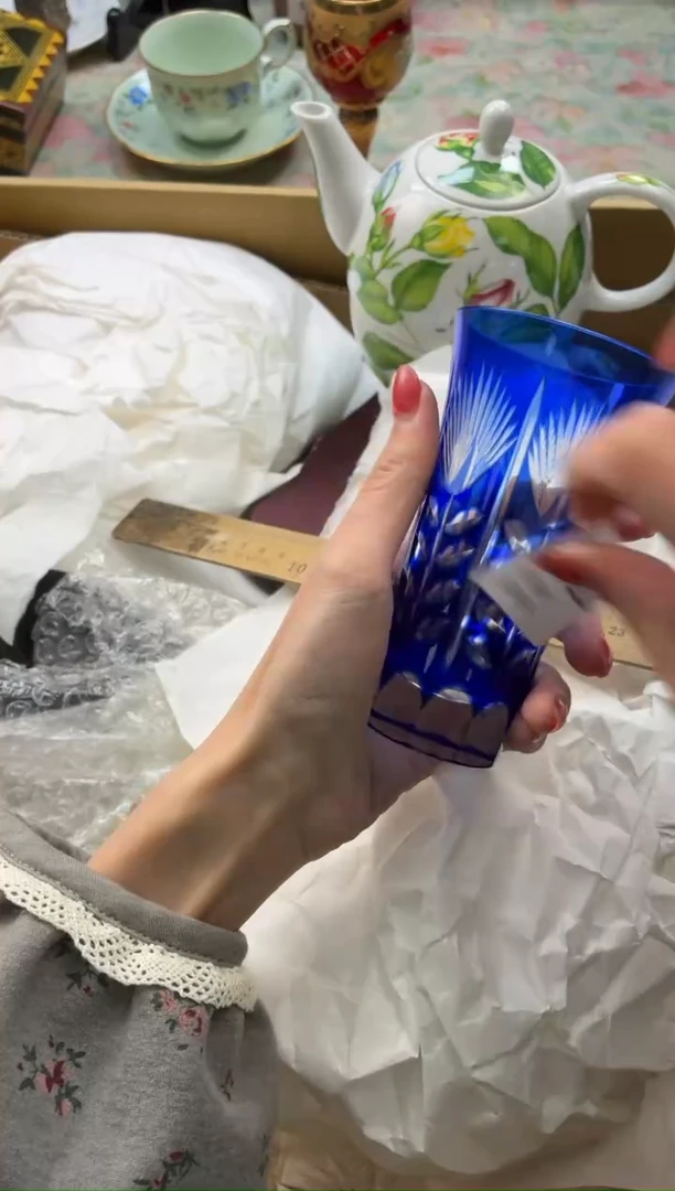 手工艺品琉璃m****的      G1152