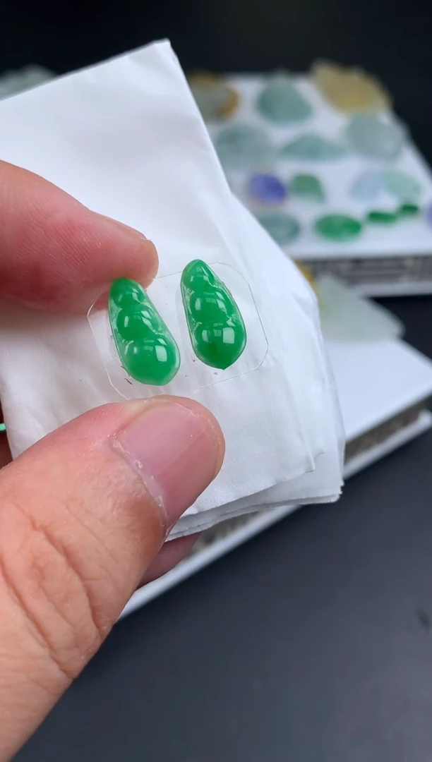 【闪购商品】定制翡翠未镶嵌翡翠