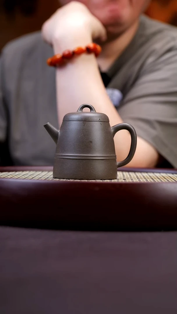 茶壶紫砂紫砂茶壶（金钟）