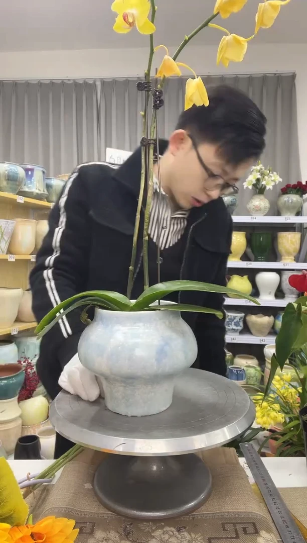 【12.16】 花盆链接 高： 14 口：11