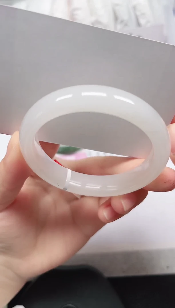 未镶嵌手镯石英岩玉81-53