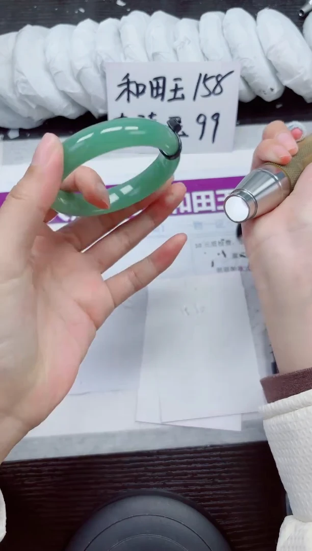 未镶嵌手镯石英质玉D103-55.56