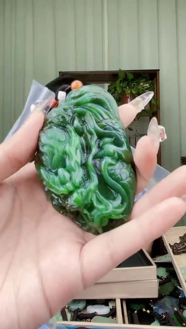 【闪购商品】和田玉挂件未镶嵌拍一发一，多样性发货！