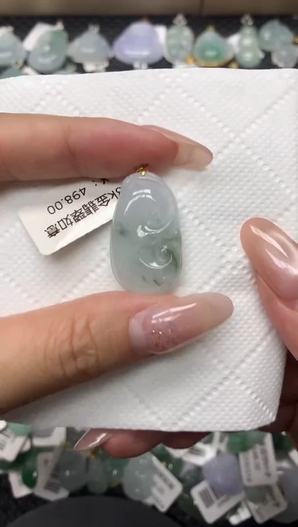 颈饰18K金镶嵌翡翠1111111111