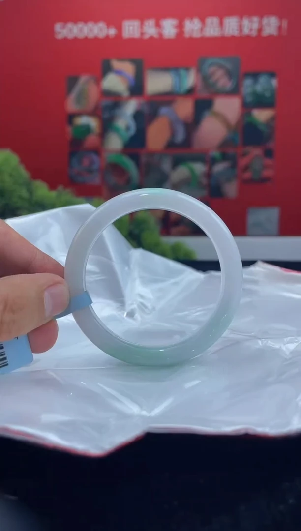 翡翠手镯未镶嵌2手镯