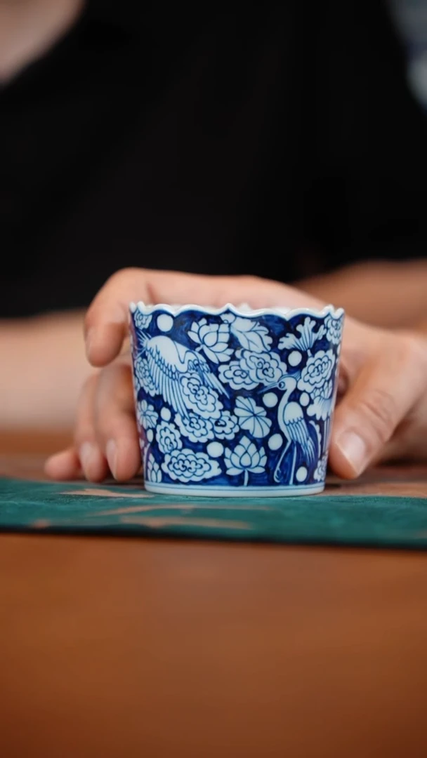 50-5一鹭莲升直壁花口杯（良朋）