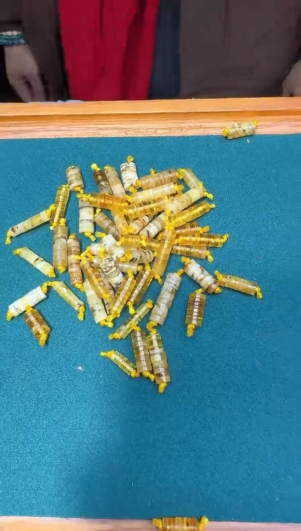 【闪购商品】琥珀珠宝奇石未镶嵌多样性发一件 487