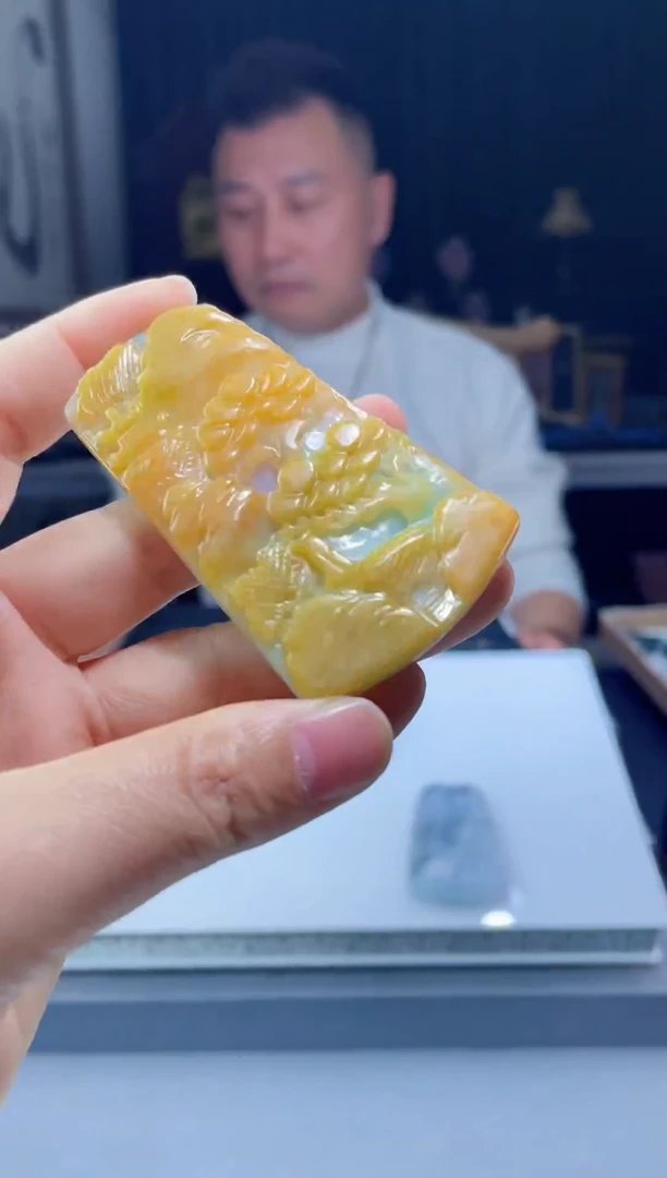 吊坠(不含链)未镶嵌翡翠劲饰未镶嵌翡翠 多样性发其一