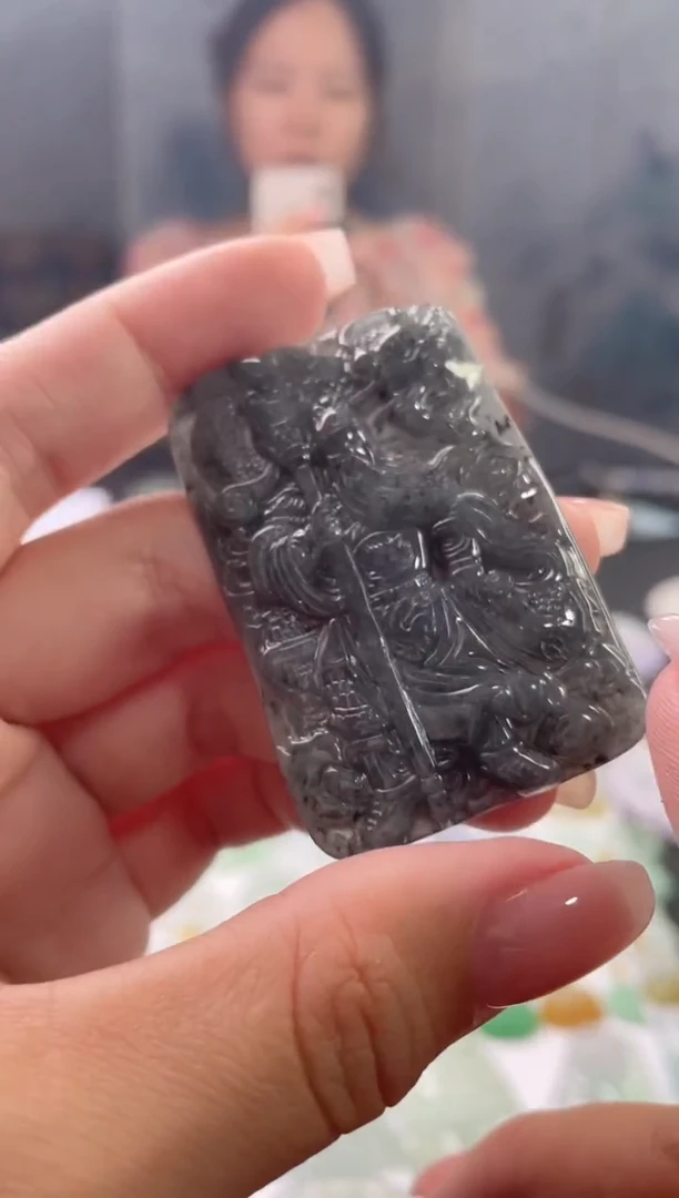 翡翠未镶嵌吊坠(不含链)1