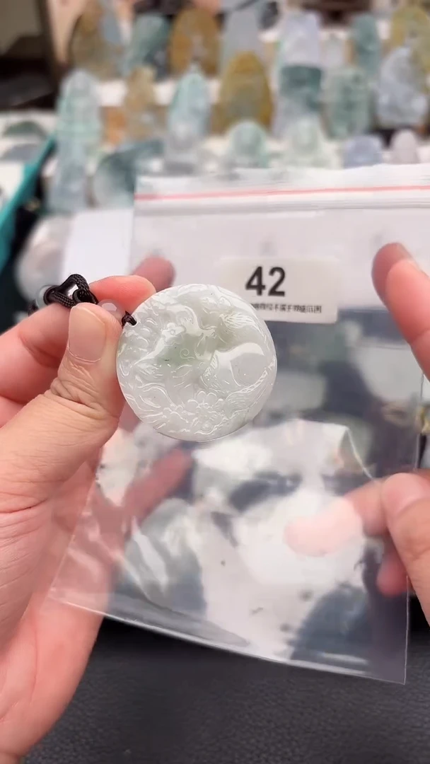 颈饰未镶嵌翡翠天然缅甸翡翠A货42
