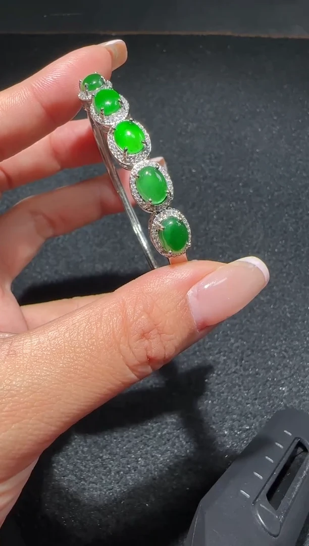 【闪购商品】翡翠手镯（开口镯）未镶嵌多样性发货拍一发一