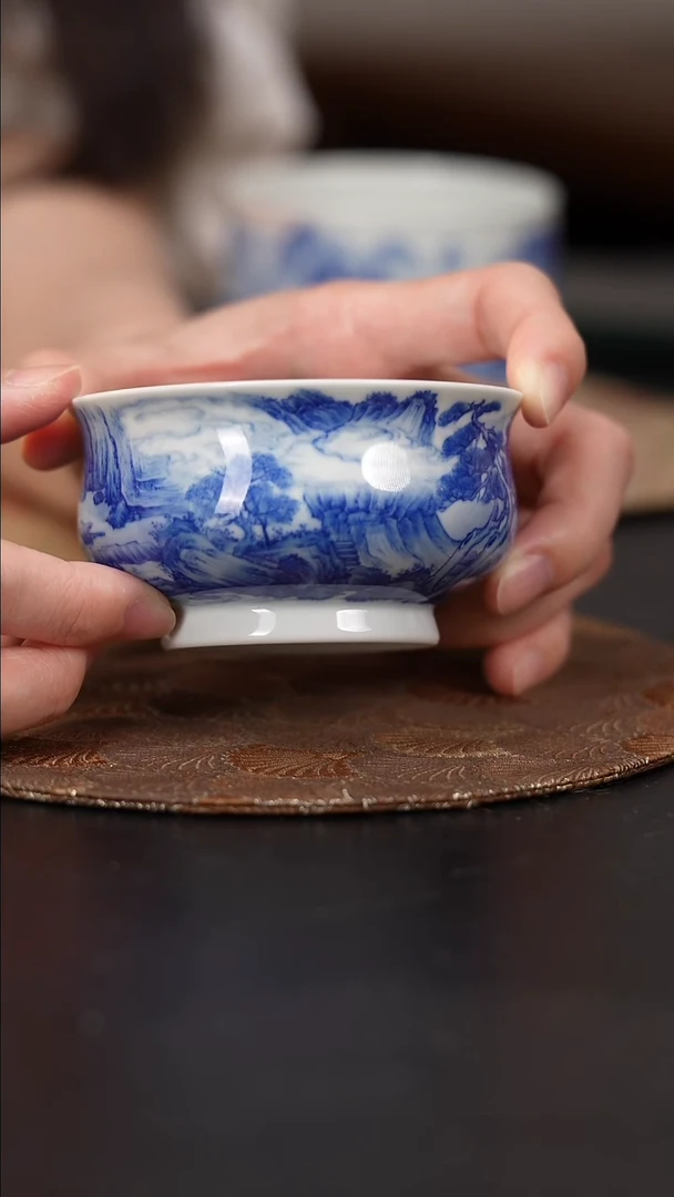 【闪购商品】杯看山柴窑青花山水杯