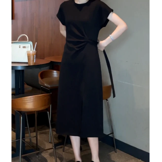 2025气质纯色高级显瘦修身连衣裙法式赫本风小黑裙DJ30501