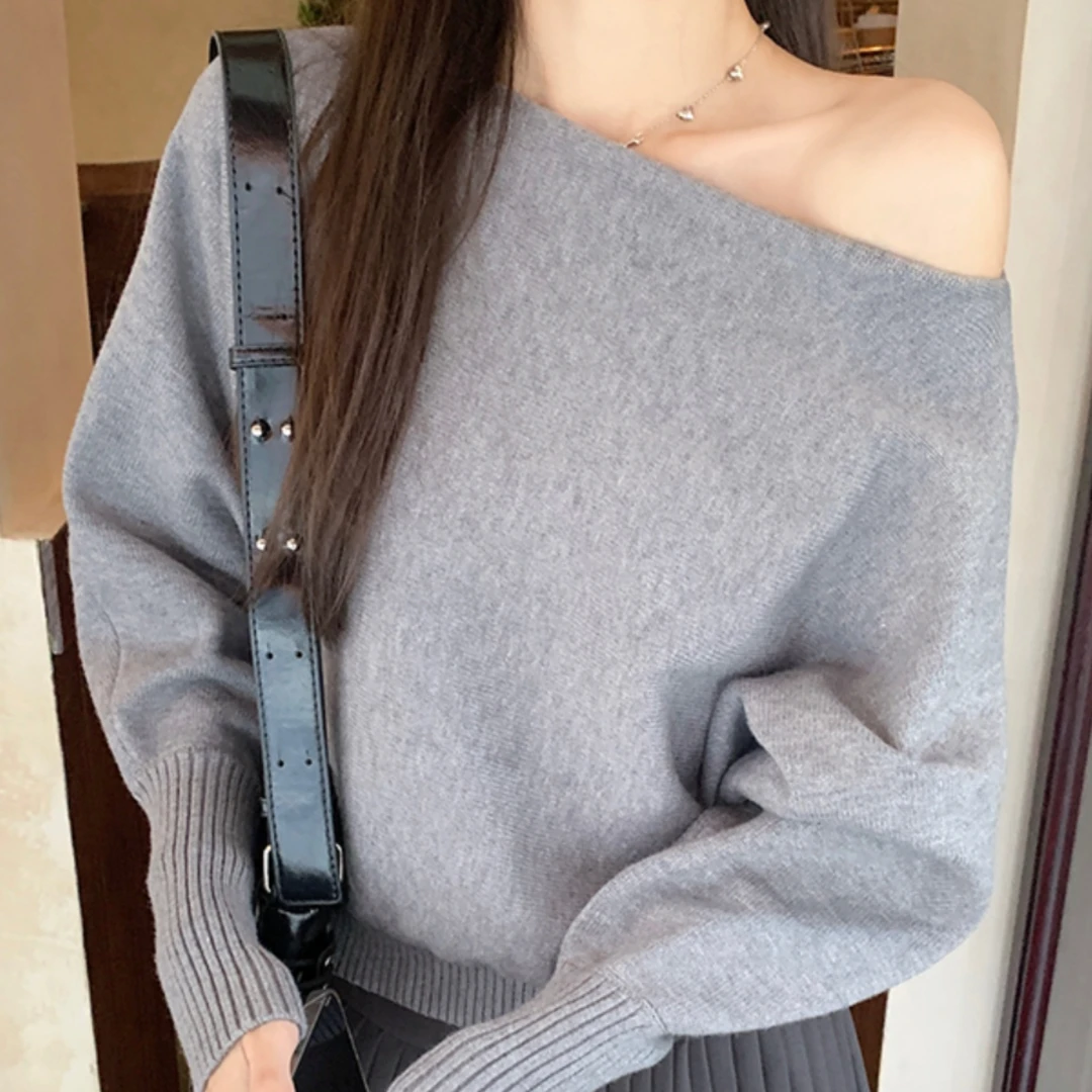 韩系性感斜领一字肩灯笼袖针织打底衫长袖毛衣女冬心机宽松短上衣