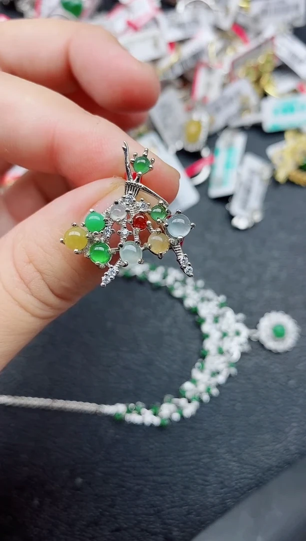 银S925镶嵌戒指翡翠1