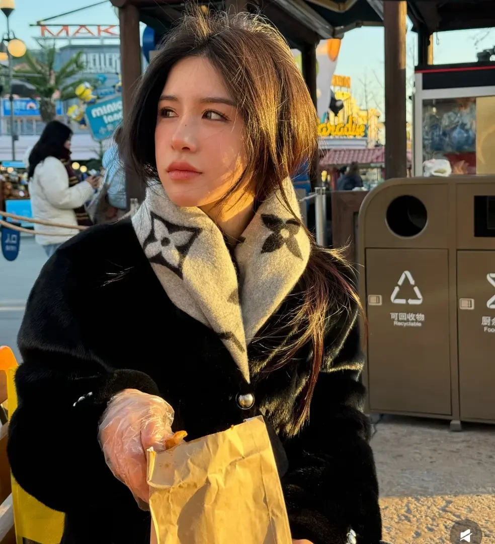 【1号链接】秋冬双面羊绒围巾披肩明星同款法式女丝巾经典百搭