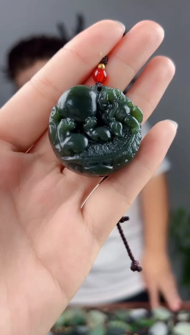 颈饰未镶嵌和田玉拍一发一，多样性发货