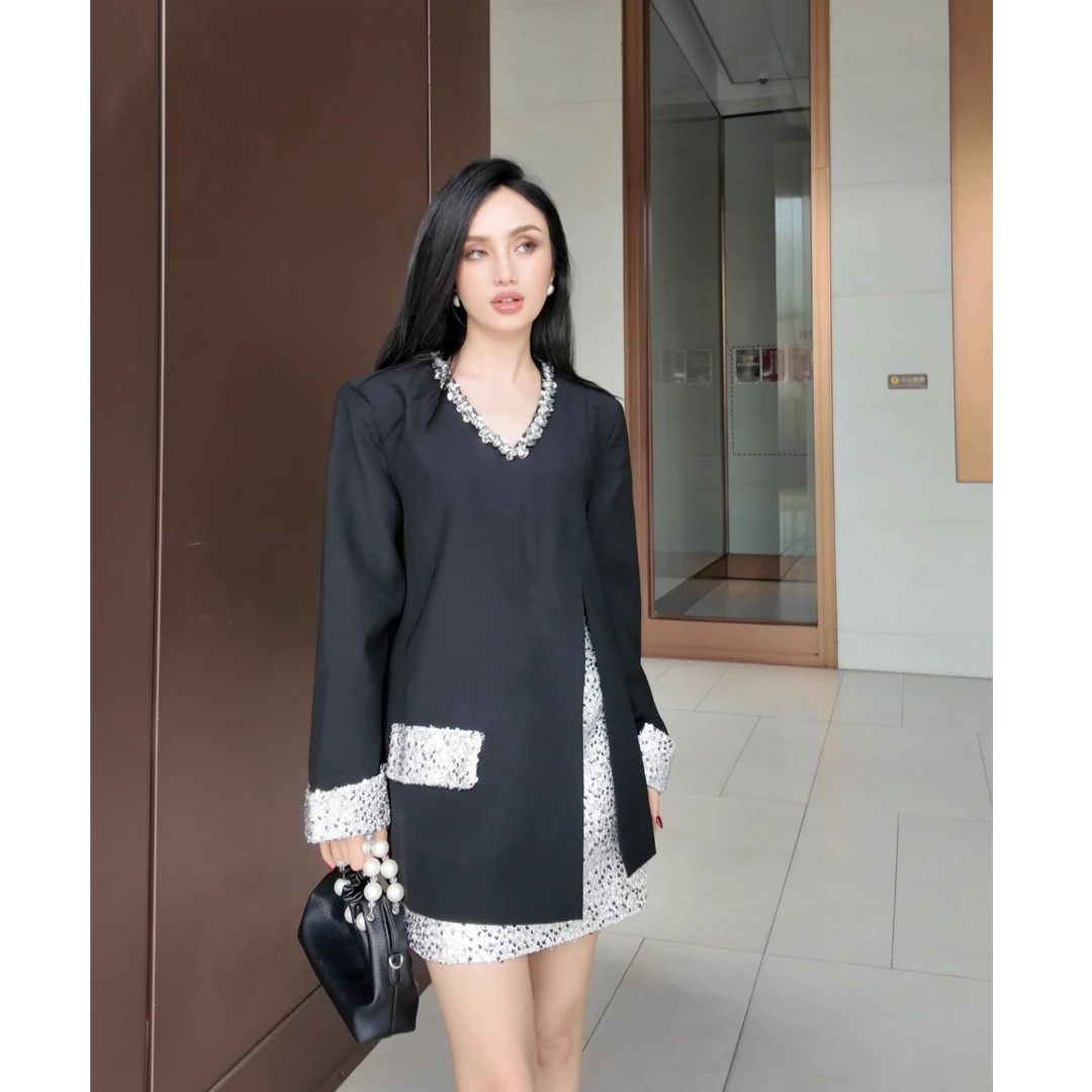 2025早春款高定亮片气质轻奢小众设计风套装两件套