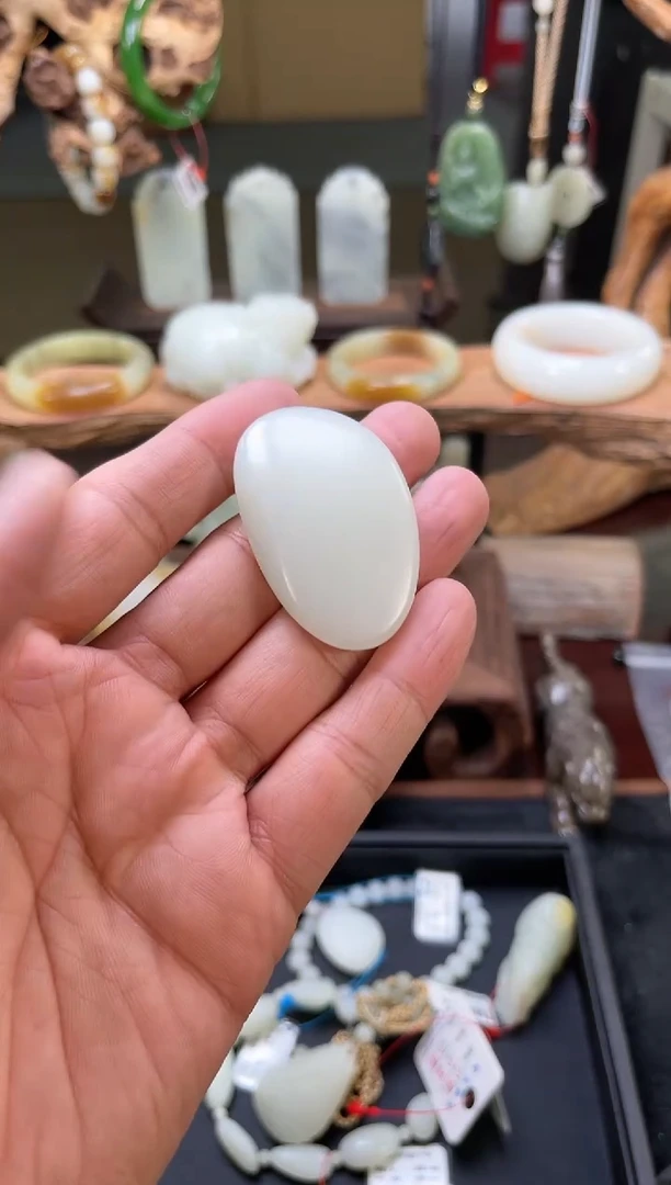 【闪购商品】和田玉吊坠未镶嵌新疆米达随形9003027