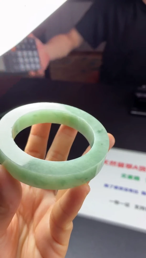 未镶嵌正圈定制翡翠小*二缅甸天然翡翠手镯定制