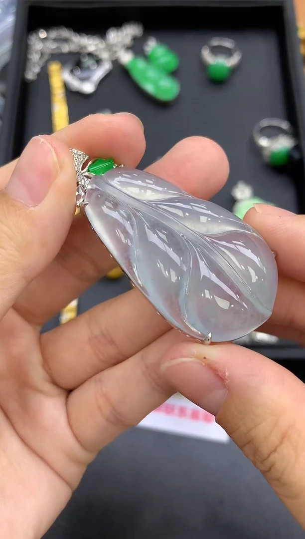 颈饰18K金镶嵌翡翠758-中国好珍宝