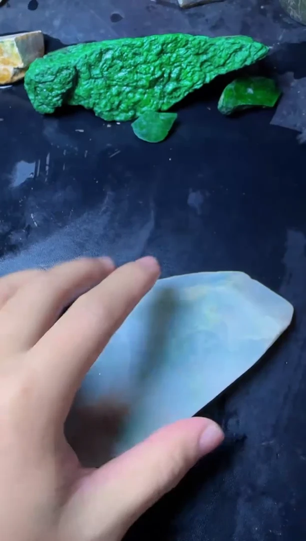 【闪购商品】翡翠颈饰未镶嵌201翡翠