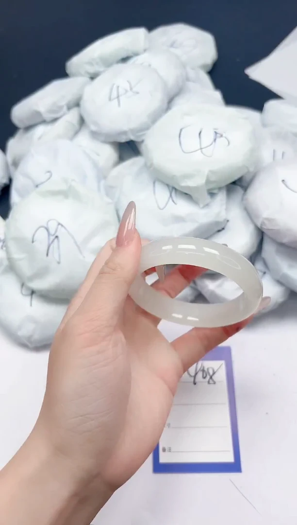 未镶嵌手镯石英质玉408/5455