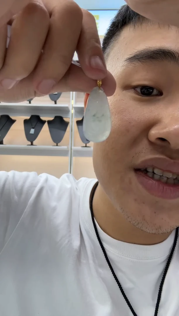 翡翠18K金镶嵌颈饰天然翡翠A货孤品一件