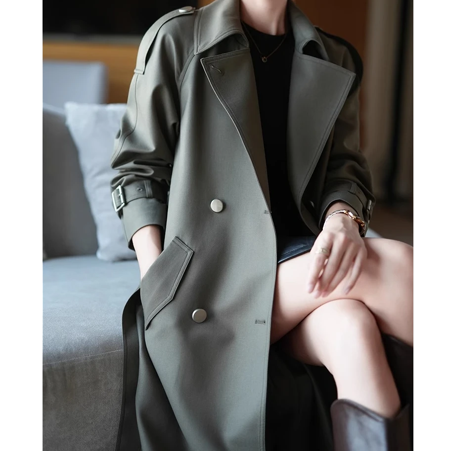 妈妈风衣中长款英伦风宽松绿色女2025年秋冬新款大衣外套小个子