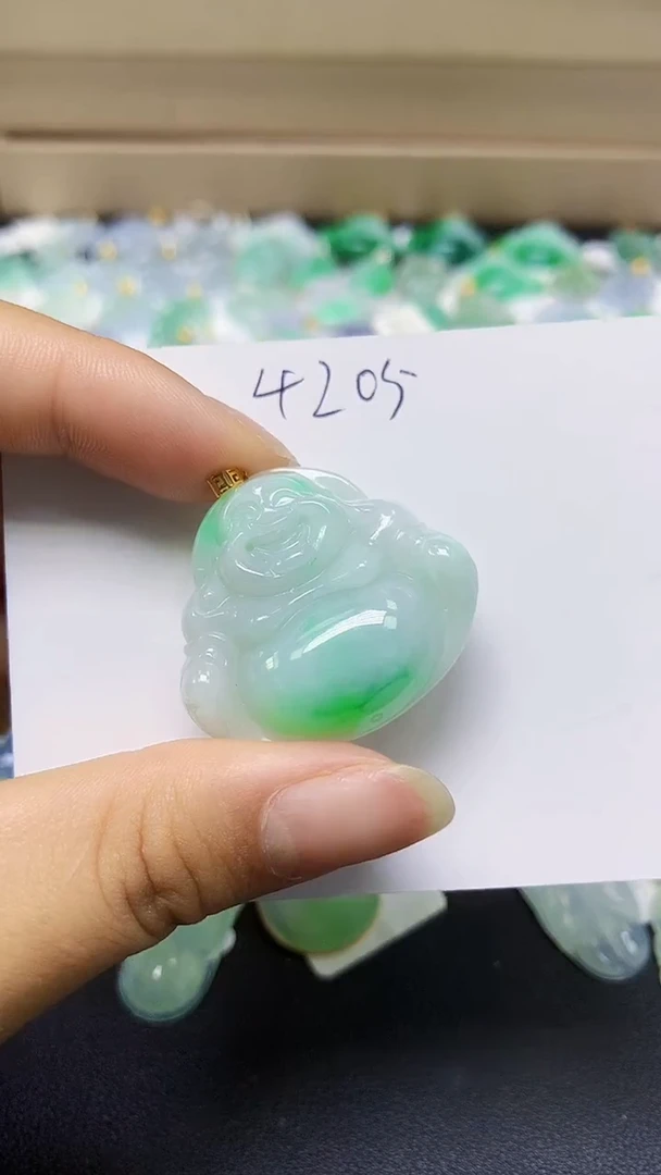 翡翠18K金镶嵌颈饰天然缅甸翡翠A货