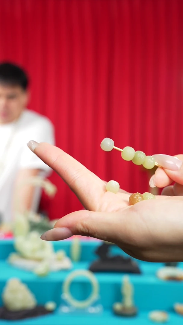 和田玉未镶嵌挂件闪购天眼多样性发发一件