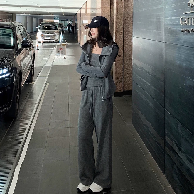 “Cleanfit机场遛弯”独家小贵款 慵懒街拍范莱赛尔羊毛抹胸三件套