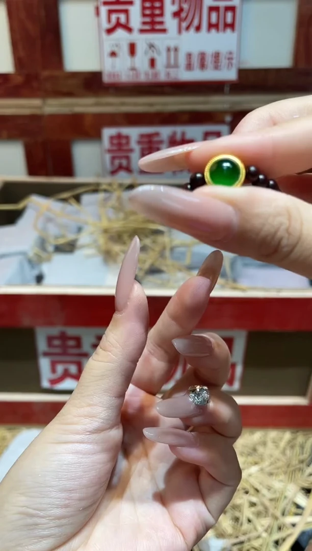 精品手串闪购链接（多样性发其一）￥
