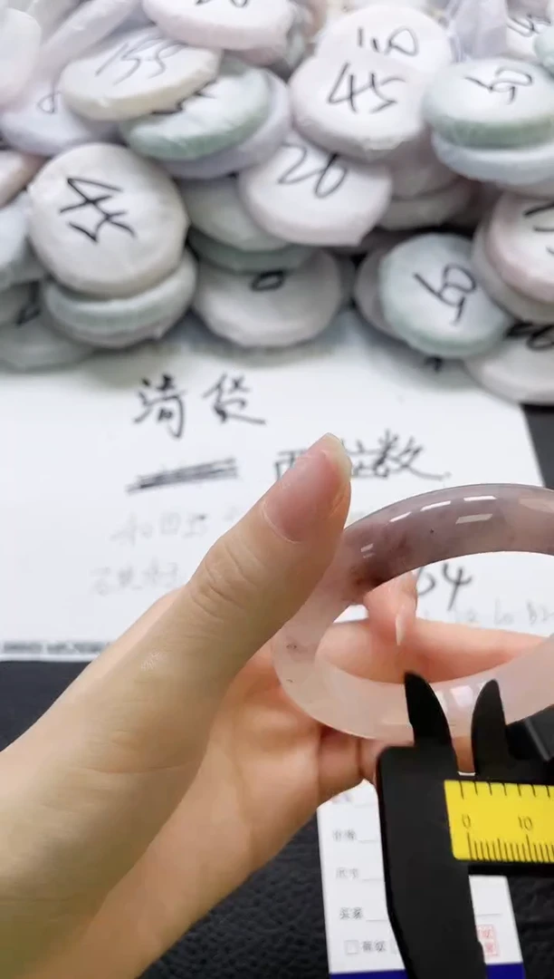 未镶嵌手镯石英质玉190-58